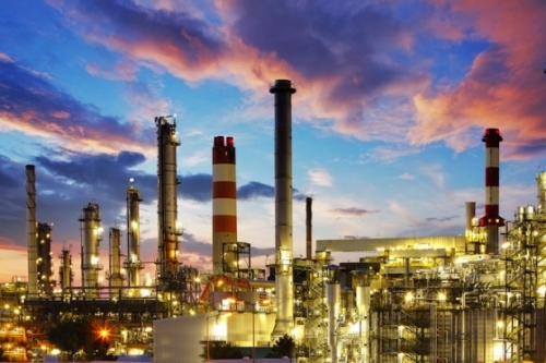 bigstock-oil-and-gas-industry-refiner-41191342